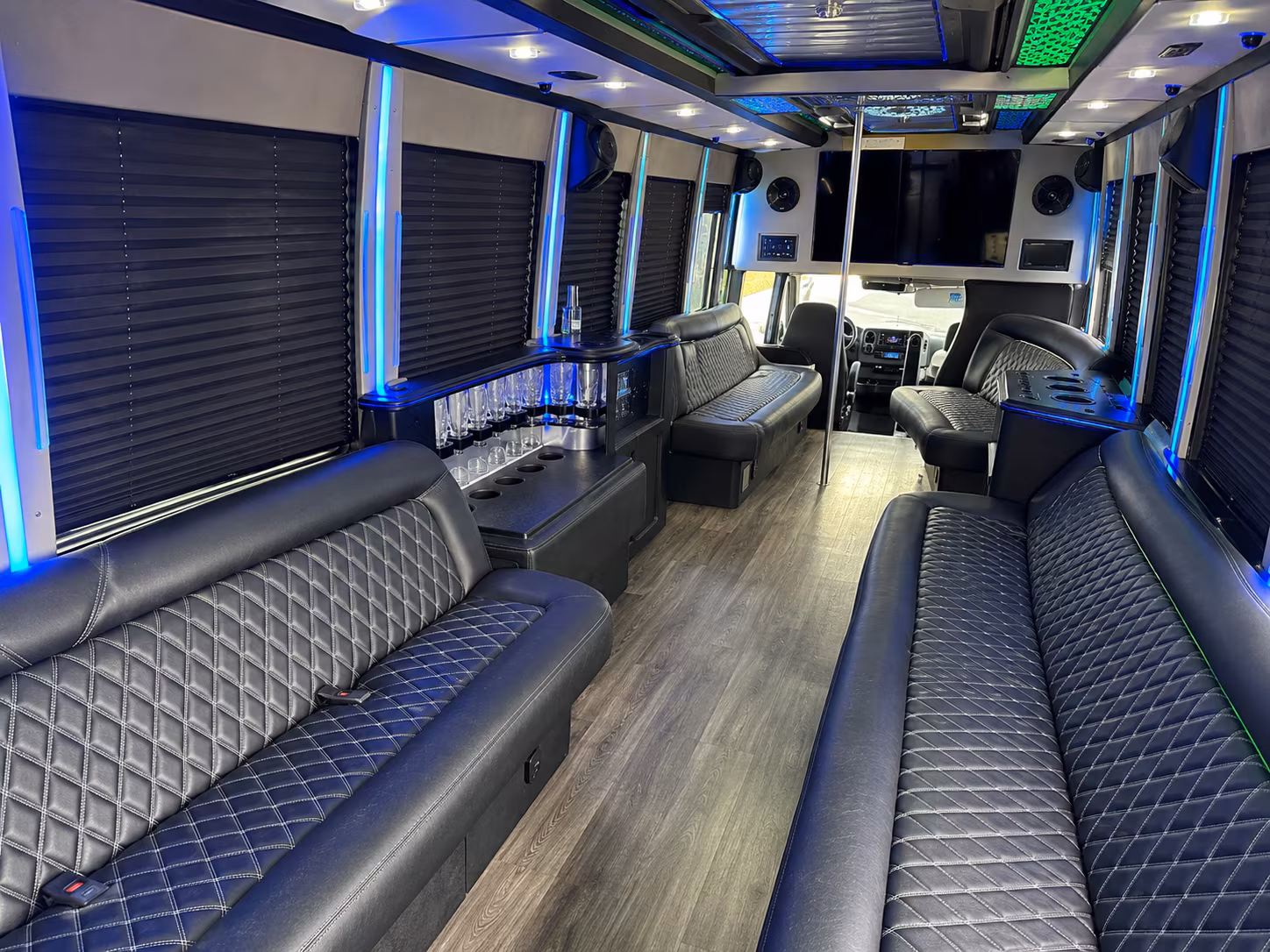 Seattle Winery Tour & Pub Crawl Transportation group transportation